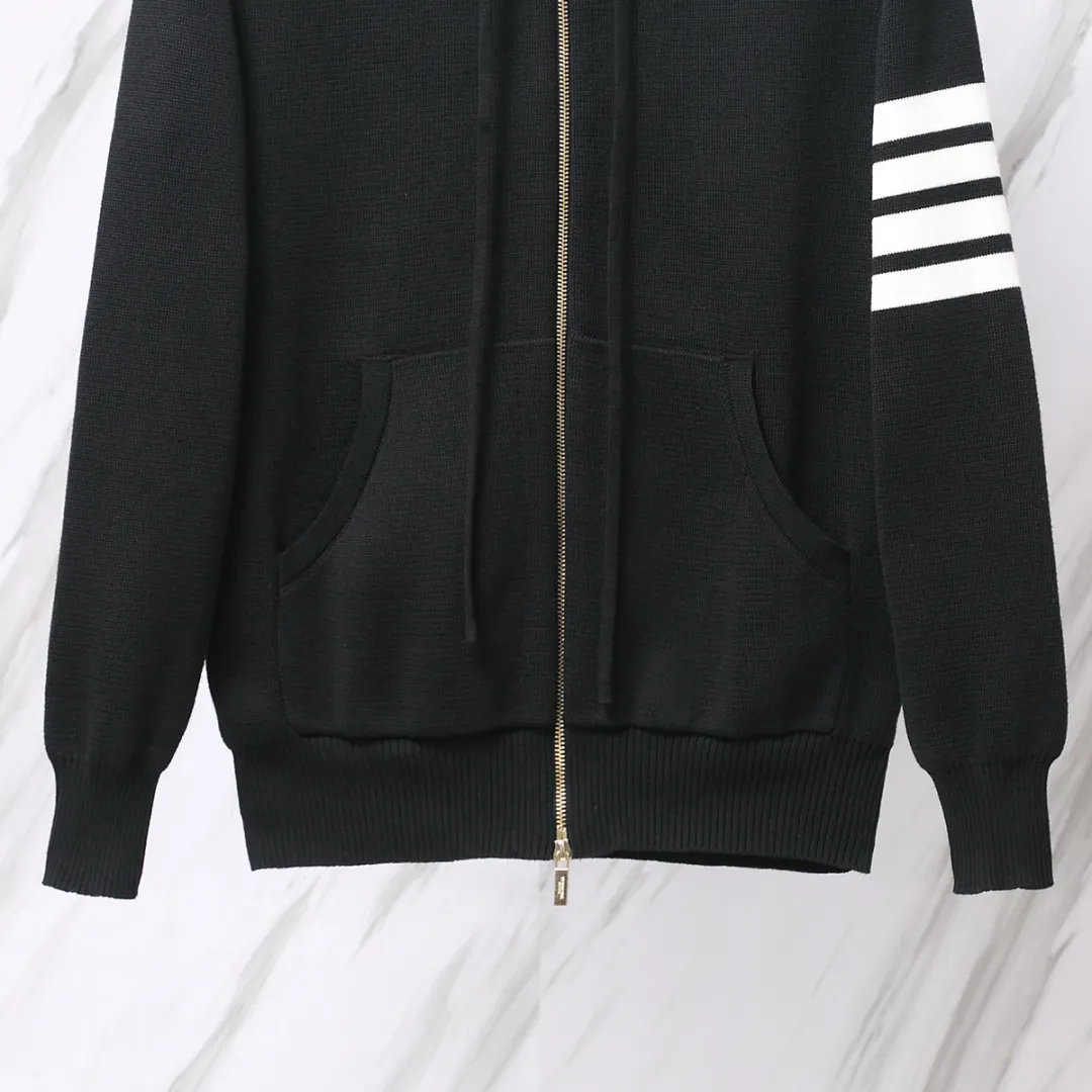 ：M 24（TB ） THOM BROWNE .TB TB Breathable Same Style ：White/Gray/Navy Blue/Black Size：1/2/3/4